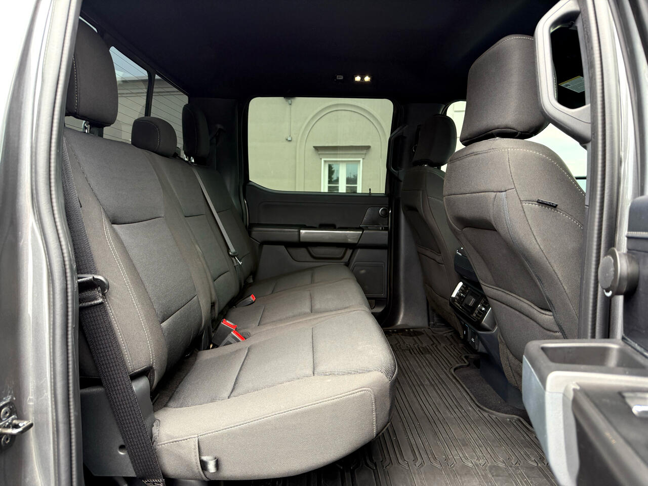 2023 Ford F-150 XLT photo 13