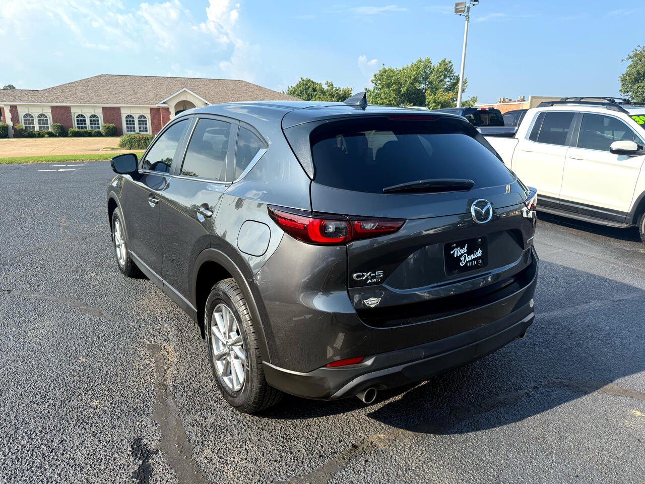 2023 Mazda CX-5 Preferred photo 4