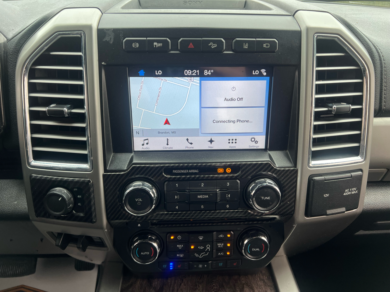 Ford F-350 SD Lariat Crew Cab Long Bed DRW 4WD 2017