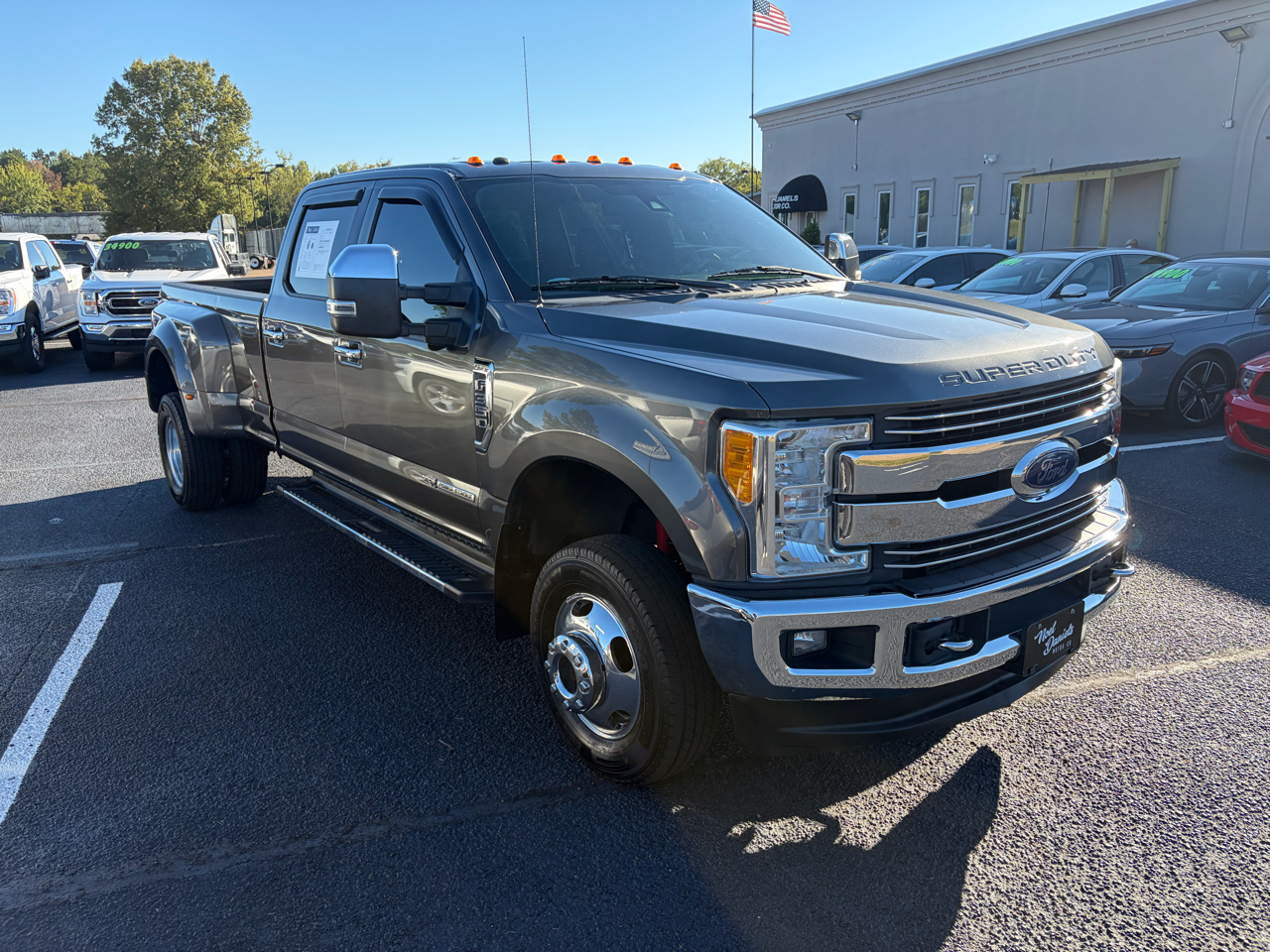 Ford F-350 SD Lariat Crew Cab Long Bed DRW 4WD 2017