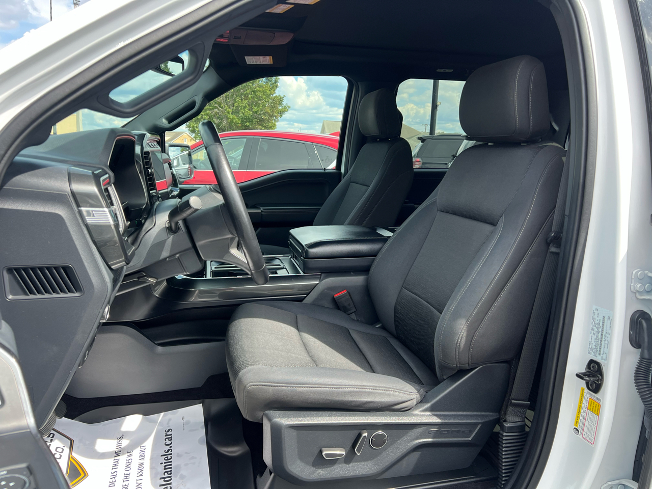 2021 Ford F-150 XLT photo 7