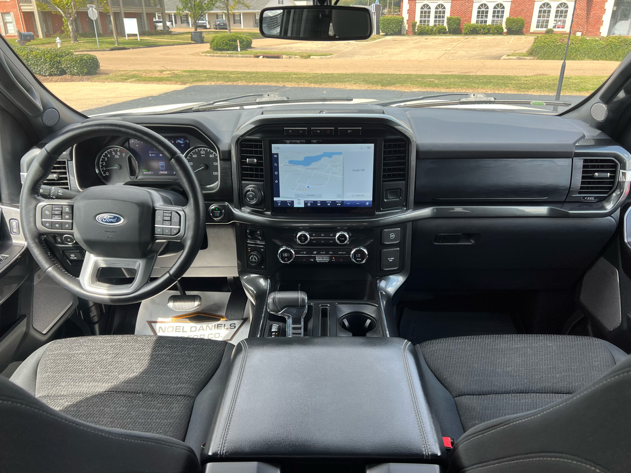 2021 Ford F-150 XLT photo 11