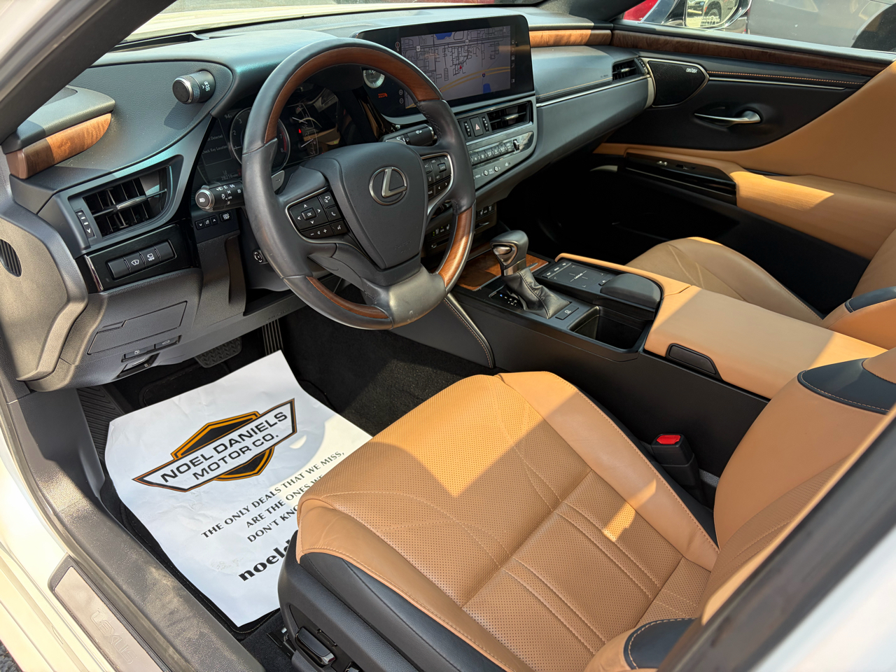 Lexus ES 350 Ultra Luxury 2022