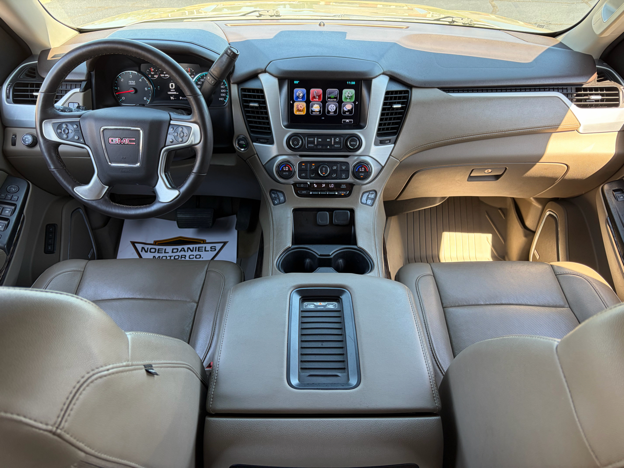 2017 Gmc Yukon SLT photo 7
