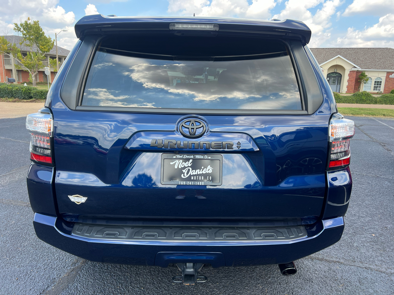 2023 Toyota 4Runner SR5 photo 5