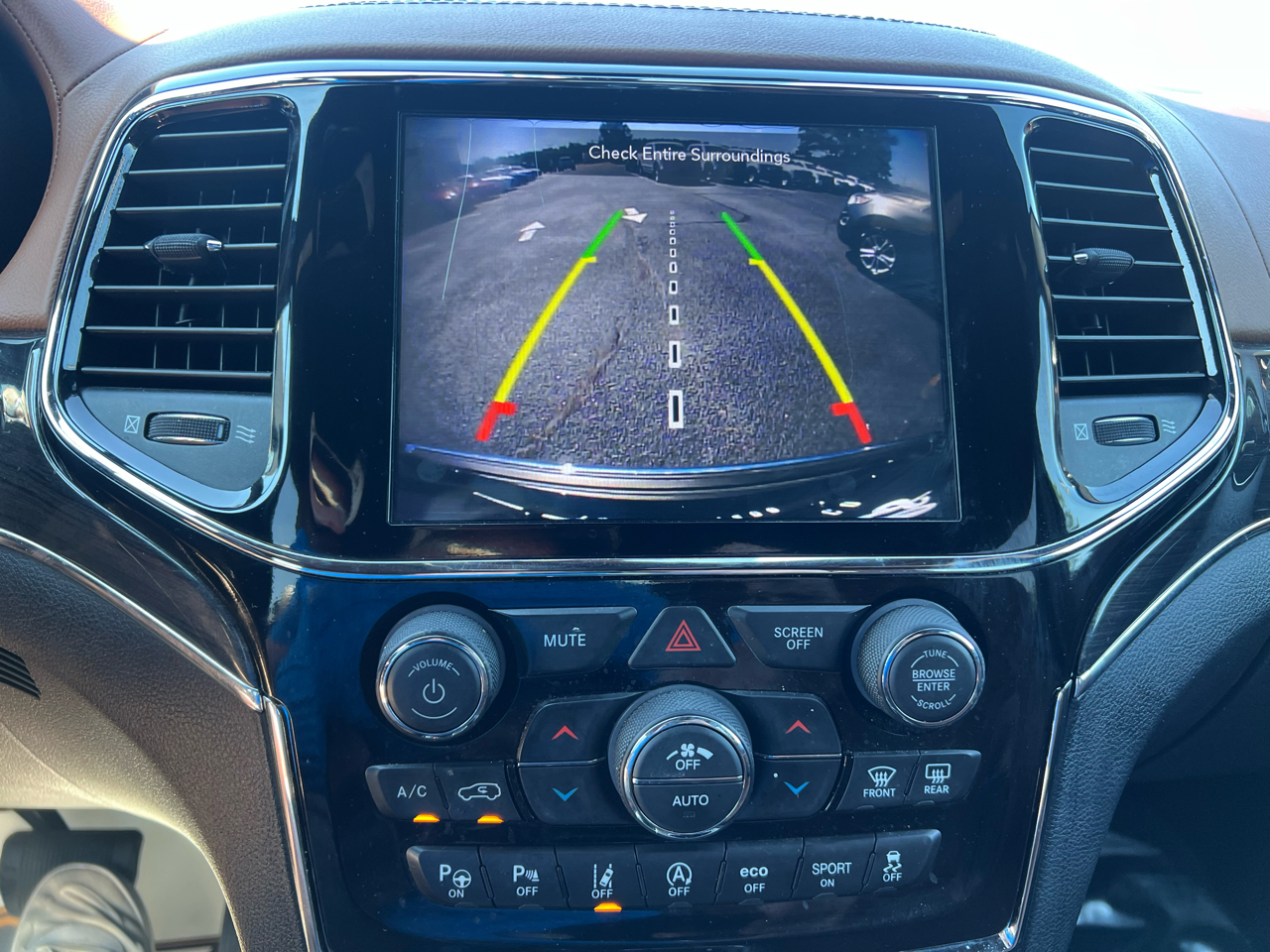 Jeep Grand Cherokee Overland 2WD 2020