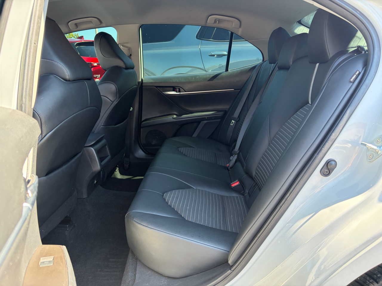 2023 Toyota Camry SE photo 8