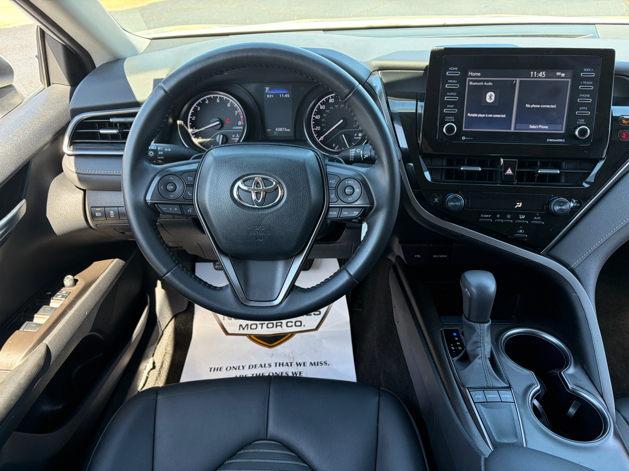 2023 Toyota Camry SE photo 13