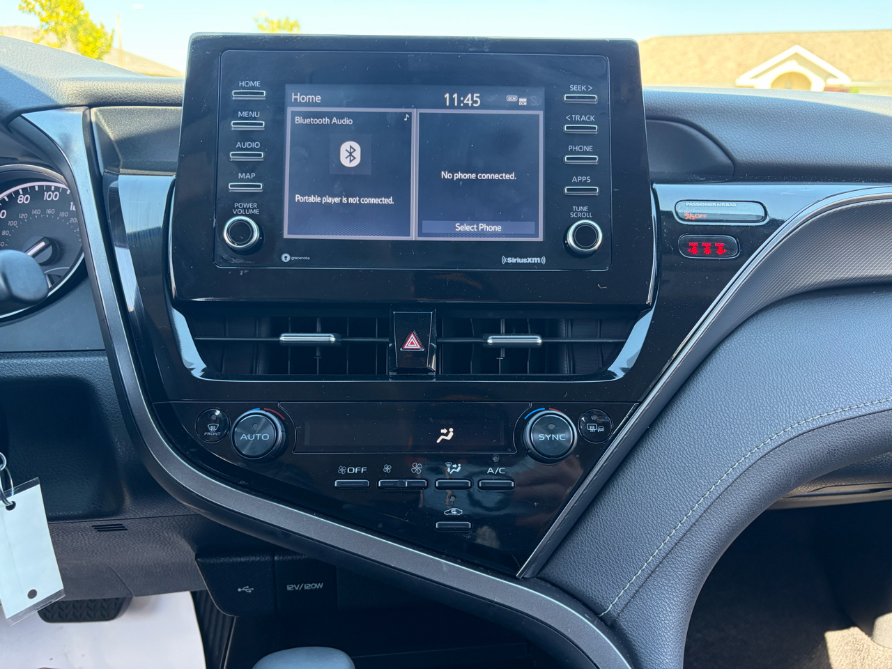 2023 Toyota Camry SE photo 15
