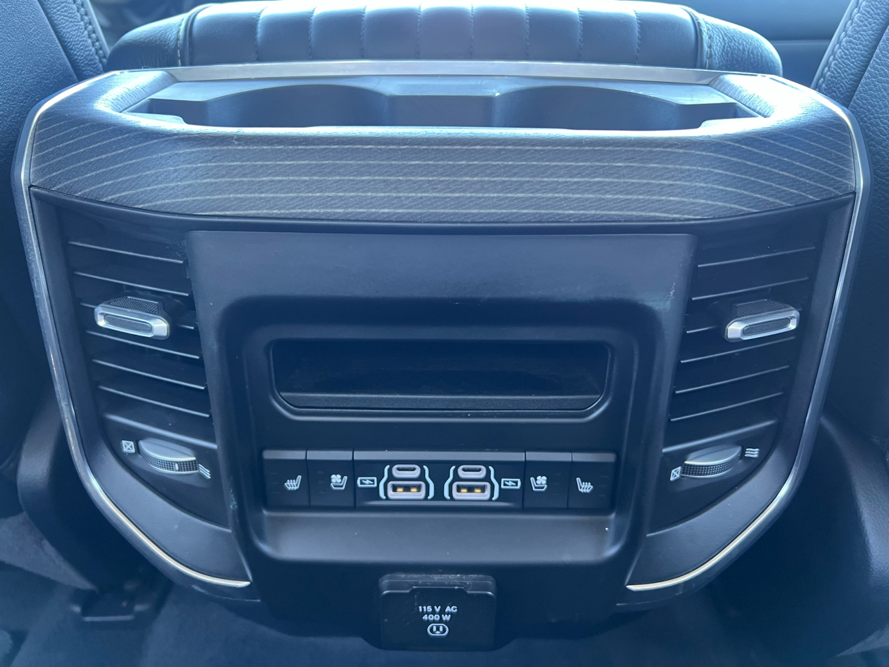 RAM 1500 Limited Crew Cab SWB 4WD 2024