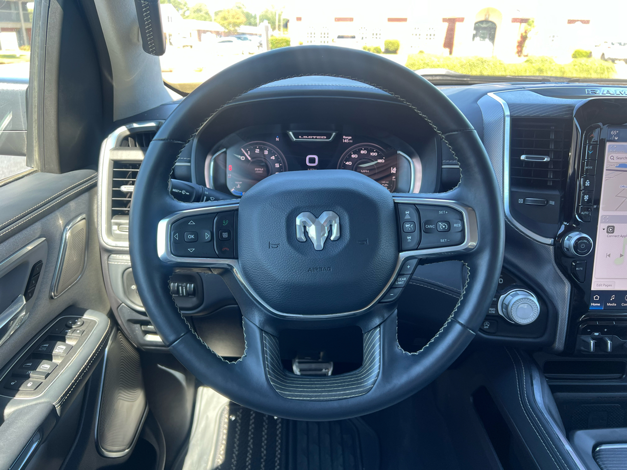 RAM 1500 Limited Crew Cab SWB 4WD 2024