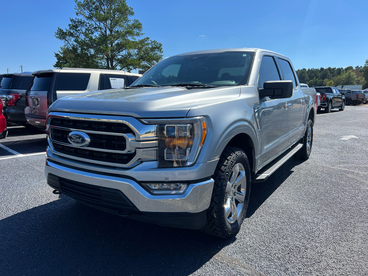 2022 Ford F-150 XLT photo 2