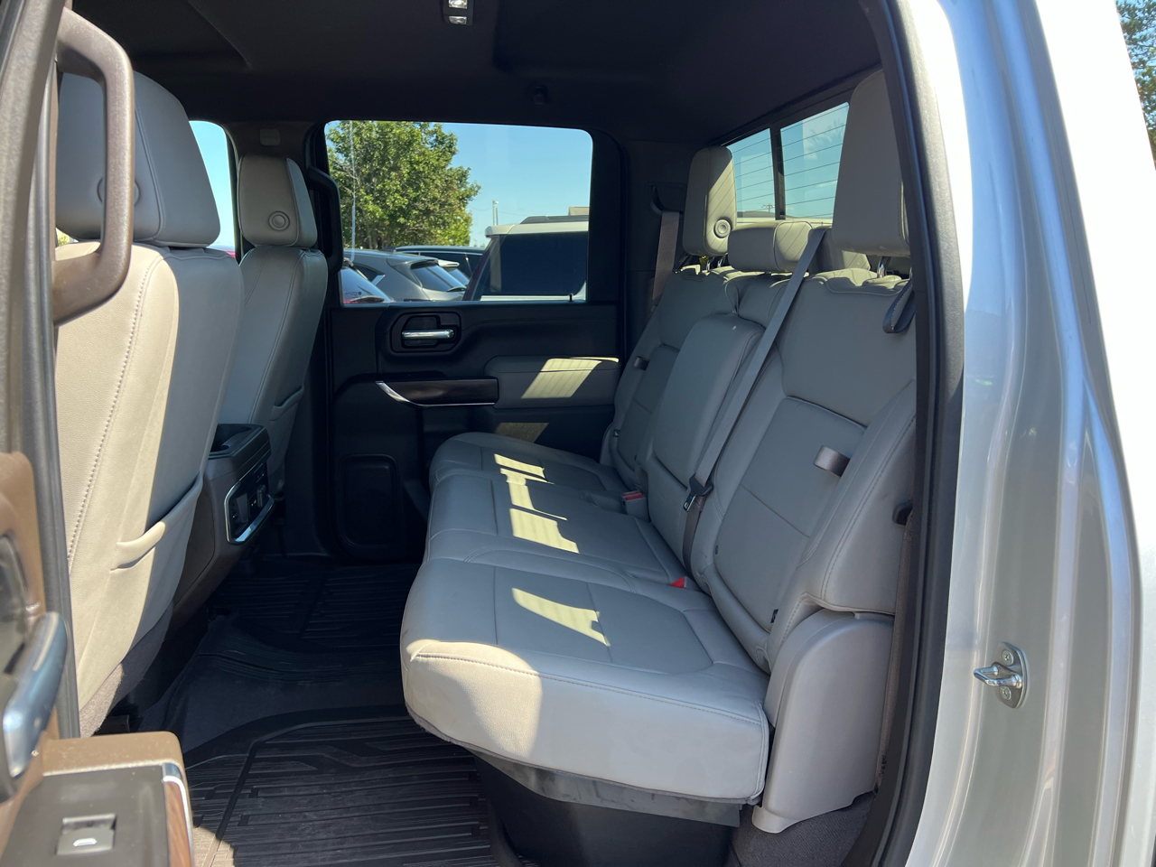 GMC Sierra 2500HD SLT Crew Cab 4WD 2023