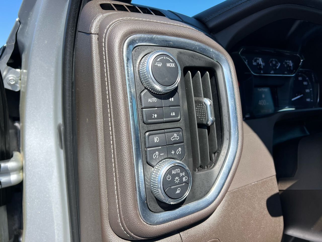 GMC Sierra 2500HD SLT Crew Cab 4WD 2023