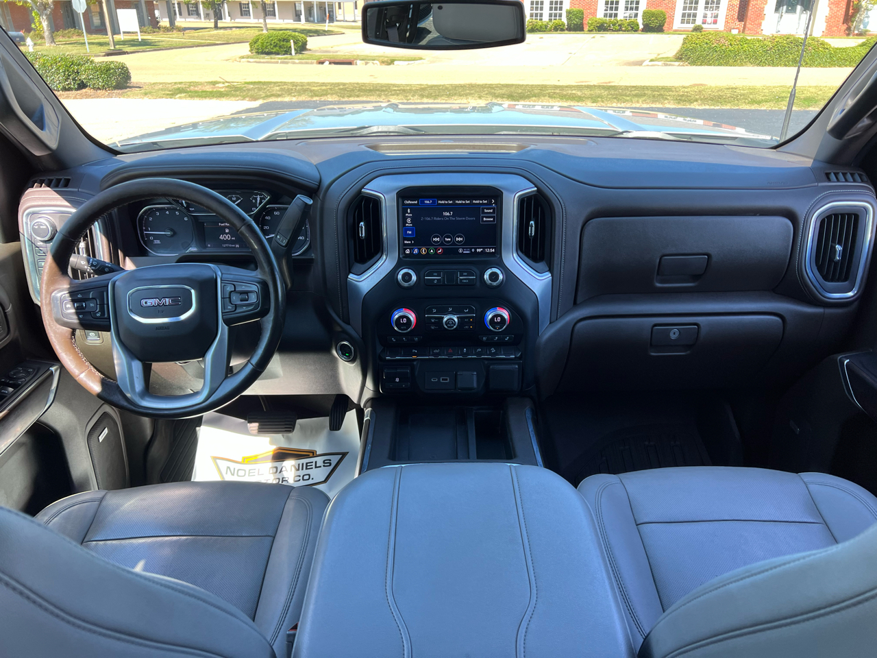 GMC Sierra 2500HD SLT Crew Cab 4WD 2023