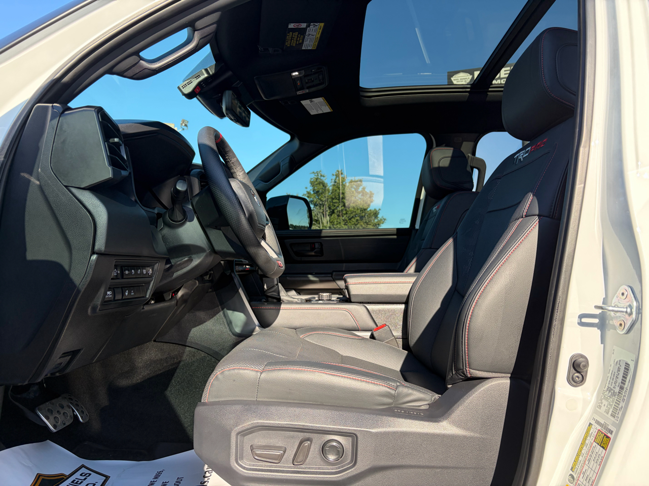 Toyota Tundra TRD PRO CrewMax 4WD Hybrid 2024