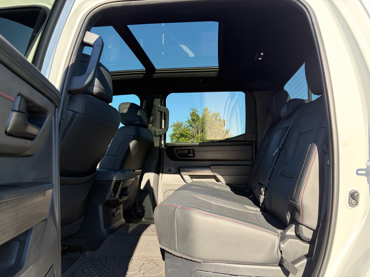 Toyota Tundra TRD PRO CrewMax 4WD Hybrid 2024