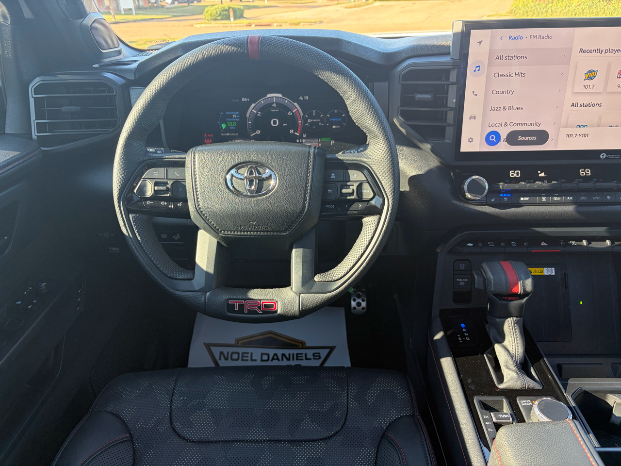 Toyota Tundra TRD PRO CrewMax 4WD Hybrid 2024