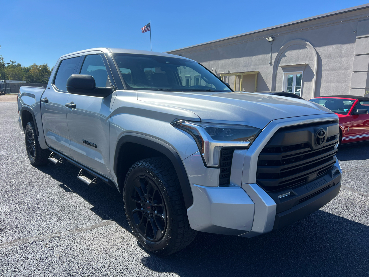 Toyota Tundra SR5 CrewMax 4WD 2023