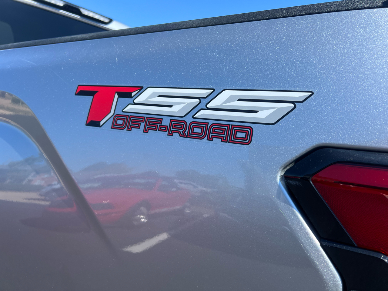 Toyota Tundra SR5 CrewMax 4WD 2023