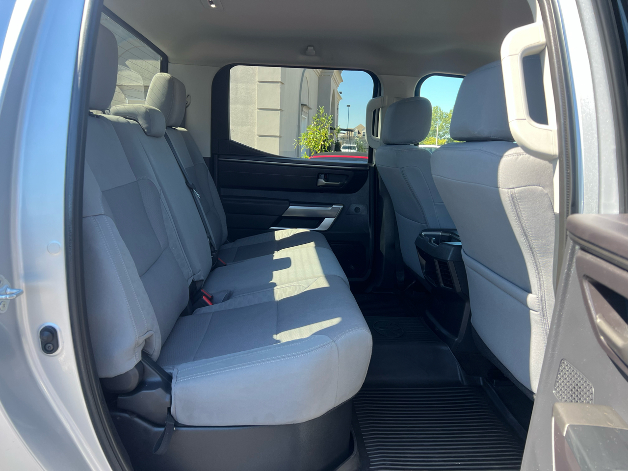 Toyota Tundra SR5 CrewMax 4WD 2023