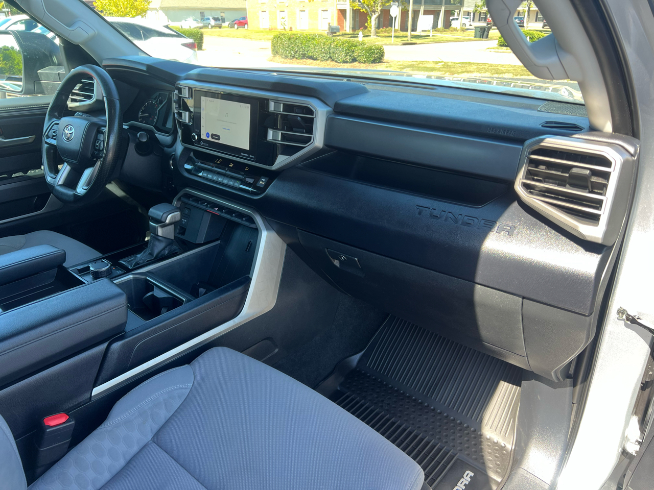 Toyota Tundra SR5 CrewMax 4WD 2023