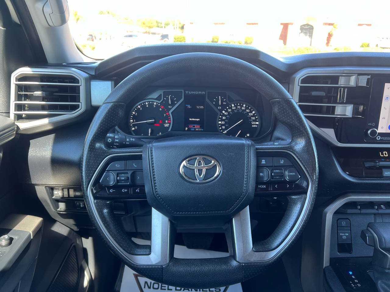 Toyota Tundra SR5 CrewMax 4WD 2023