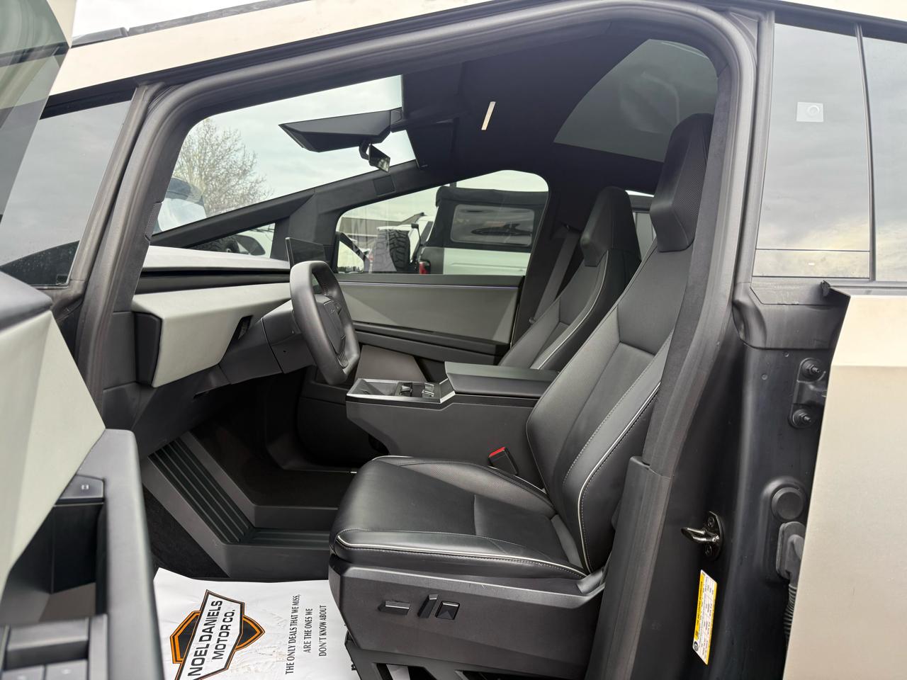 Tesla Cybertruck AWD 2024