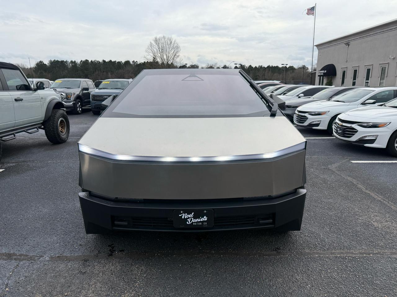 Tesla Cybertruck AWD 2024