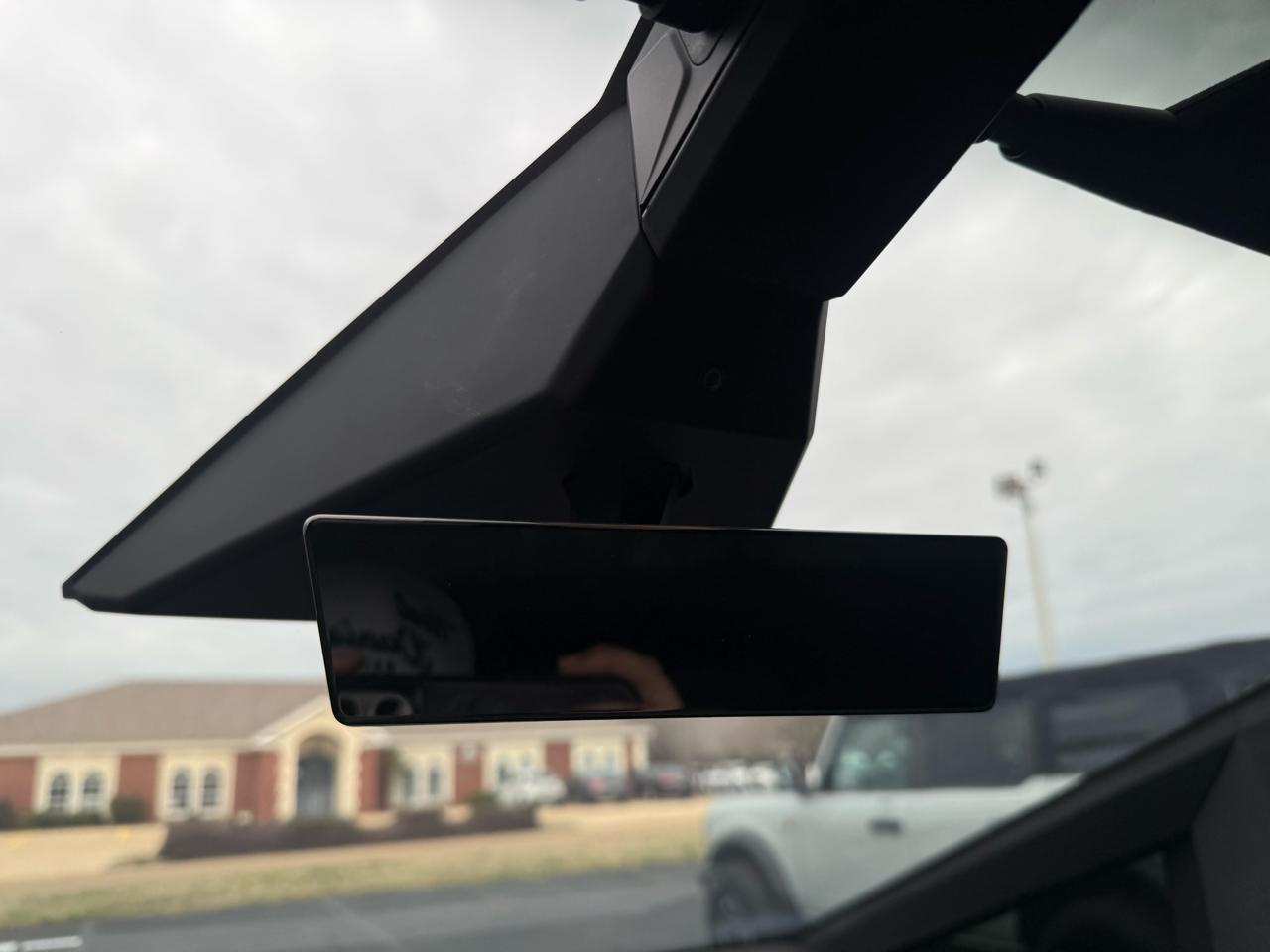 Tesla Cybertruck AWD 2024