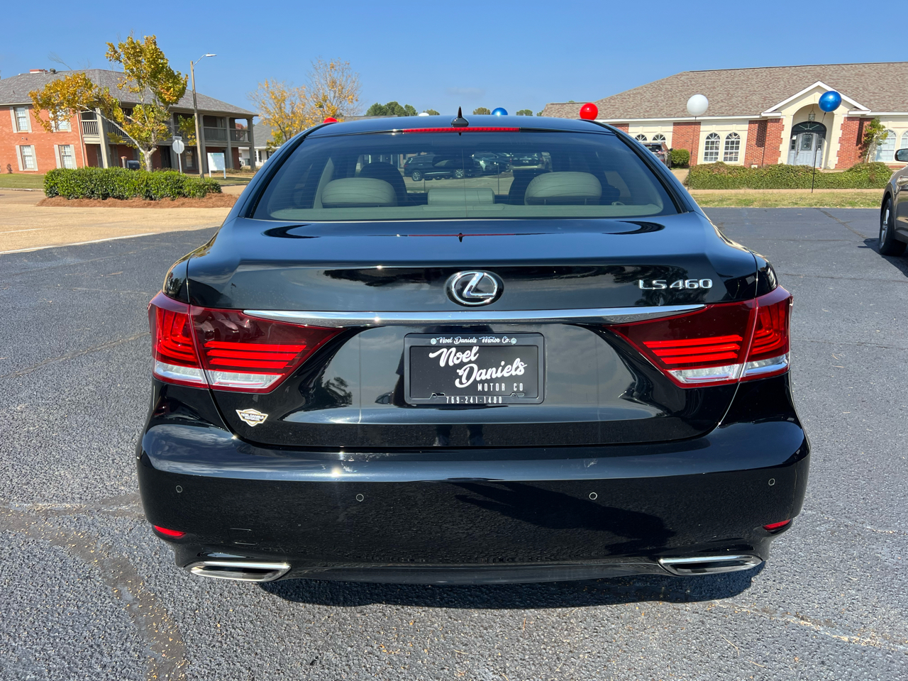 2013 Lexus LS 460 Luxury photo 3