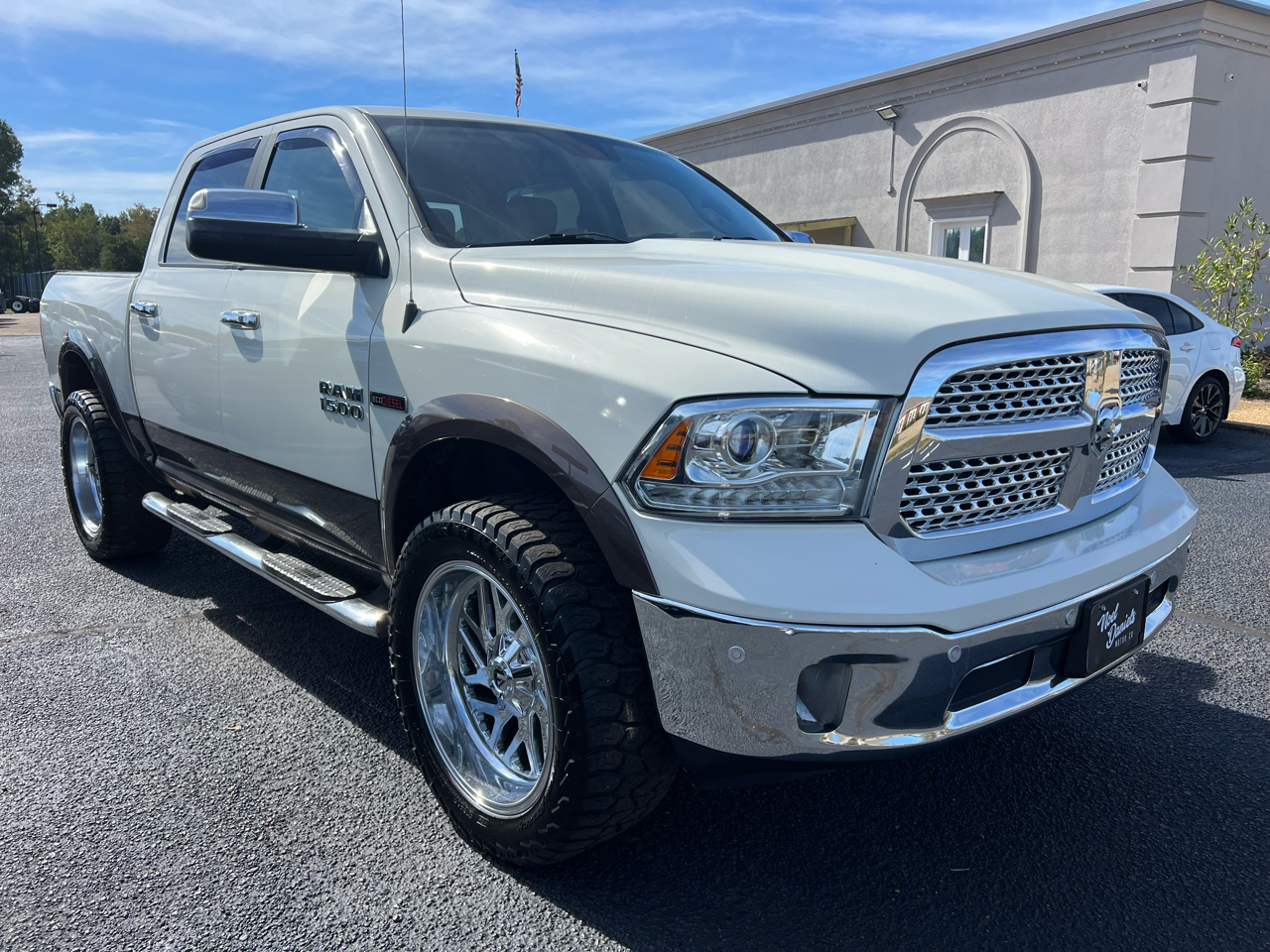 RAM 1500 Laramie Crew Cab SWB 4WD 2017
