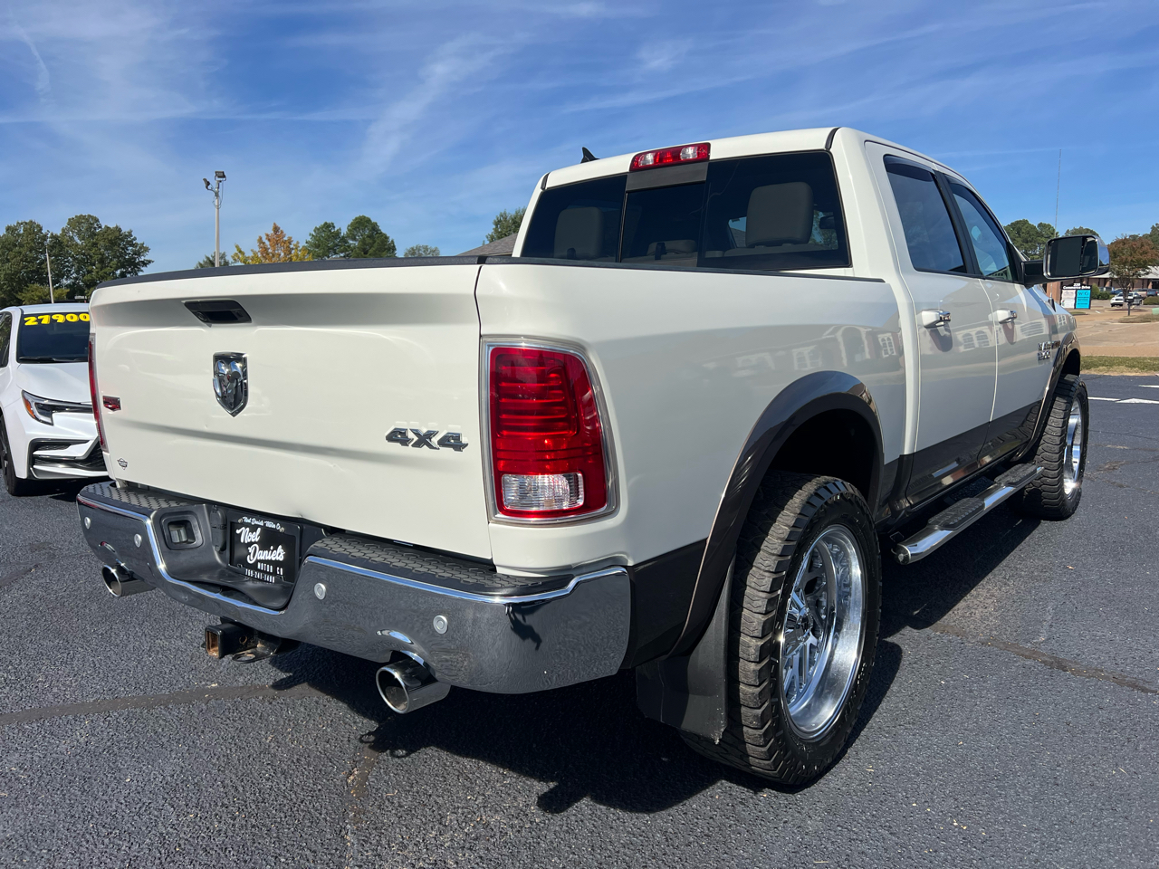 RAM 1500 Laramie Crew Cab SWB 4WD 2017