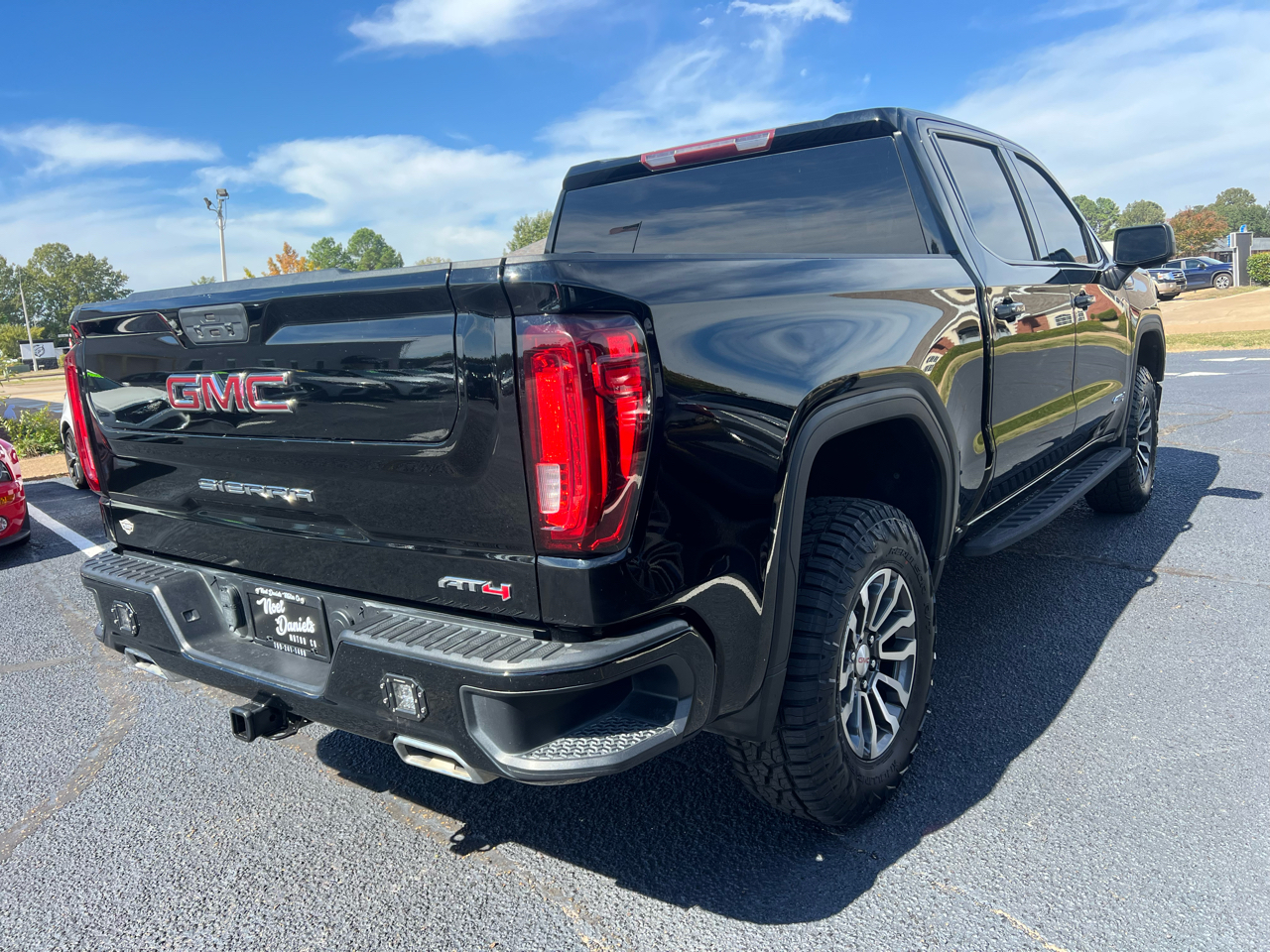 GMC Sierra 1500 AT4 Crew Cab 4WD 2021