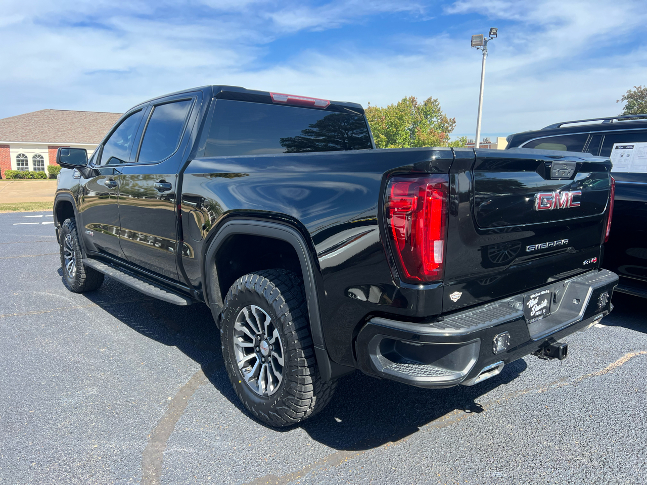 GMC Sierra 1500 AT4 Crew Cab 4WD 2021