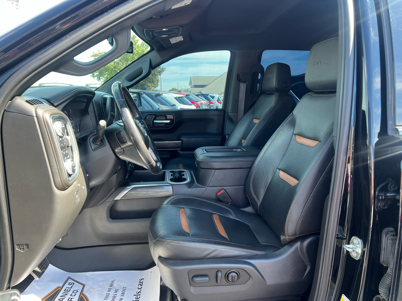 GMC Sierra 1500 AT4 Crew Cab 4WD 2021