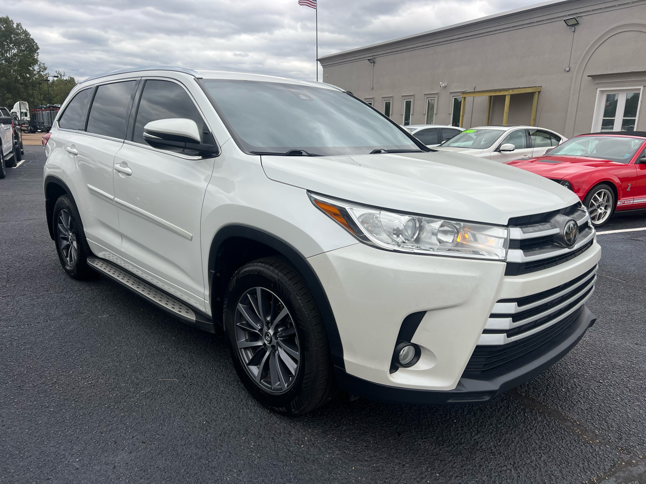 Toyota Highlander XLE FWD V6 2017