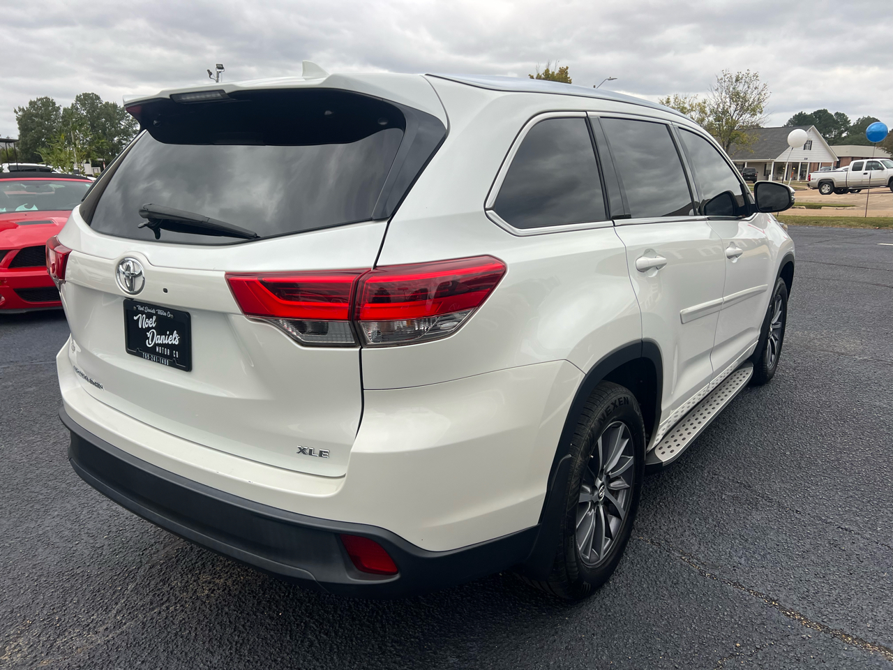 Toyota Highlander XLE FWD V6 2017