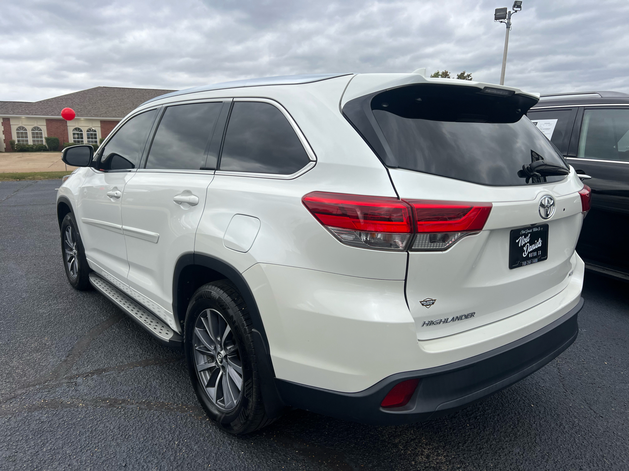 Toyota Highlander XLE FWD V6 2017