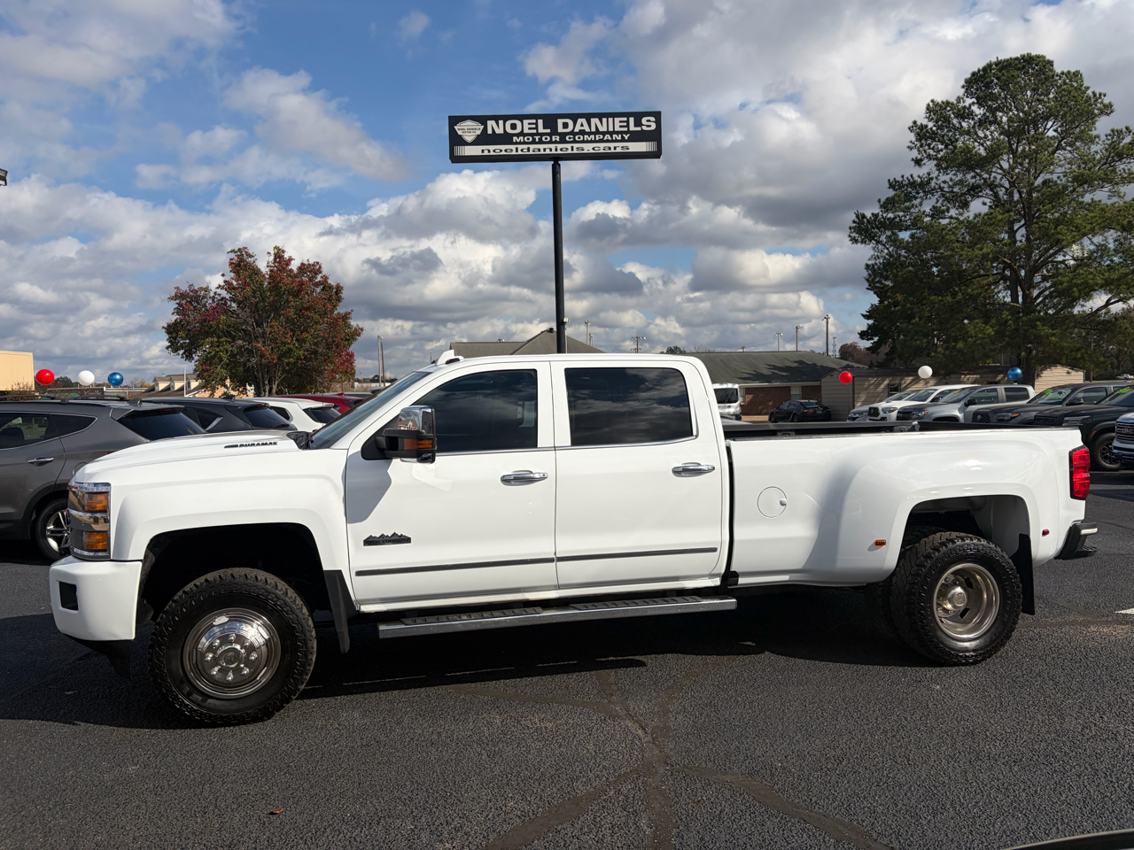 2017 Chevrolet Silverado 3500HD High Country Crew Cab 4WD