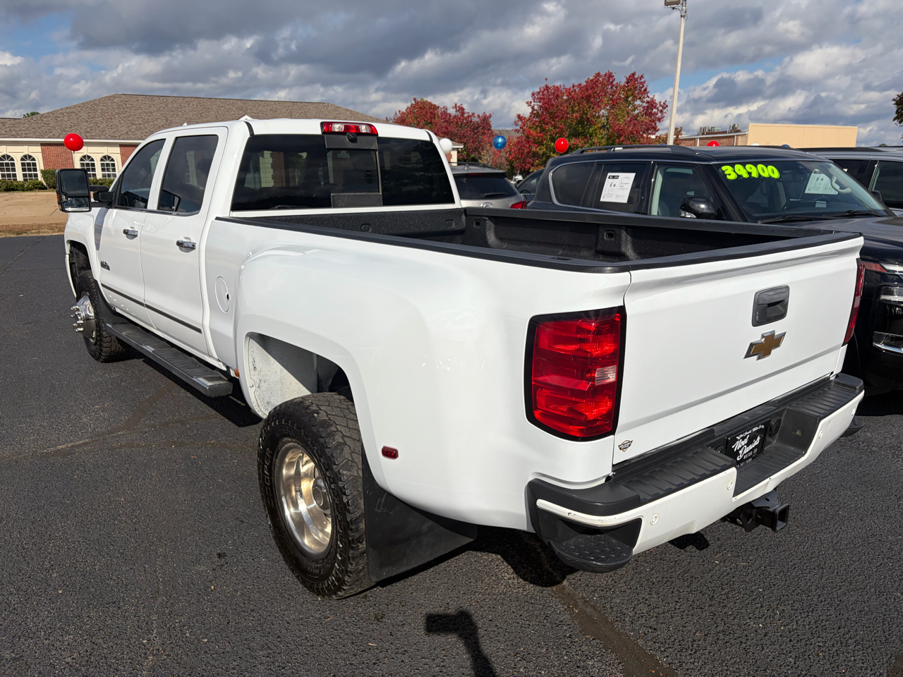 2017 Chevrolet Silverado 3500HD High Country photo 3