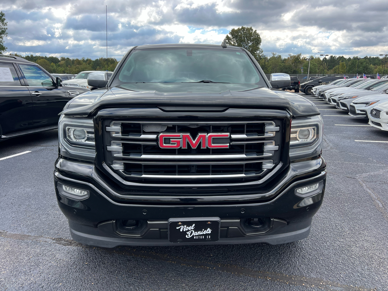 GMC Sierra 1500 SLT Crew Cab Long Box 4WD 2017