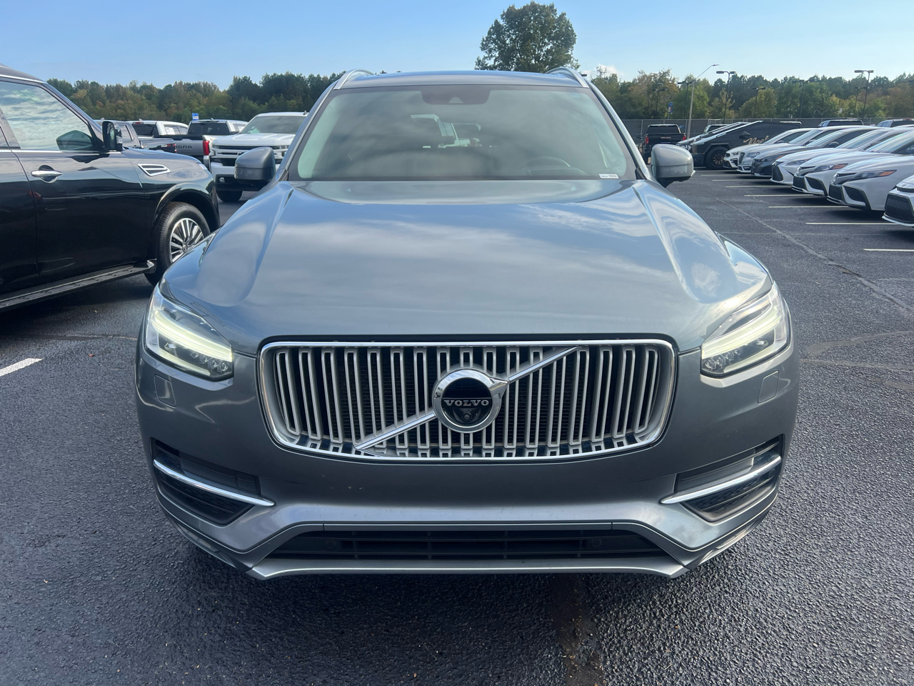 2017 Volvo XC90 T6 Inscription AWD photo 3