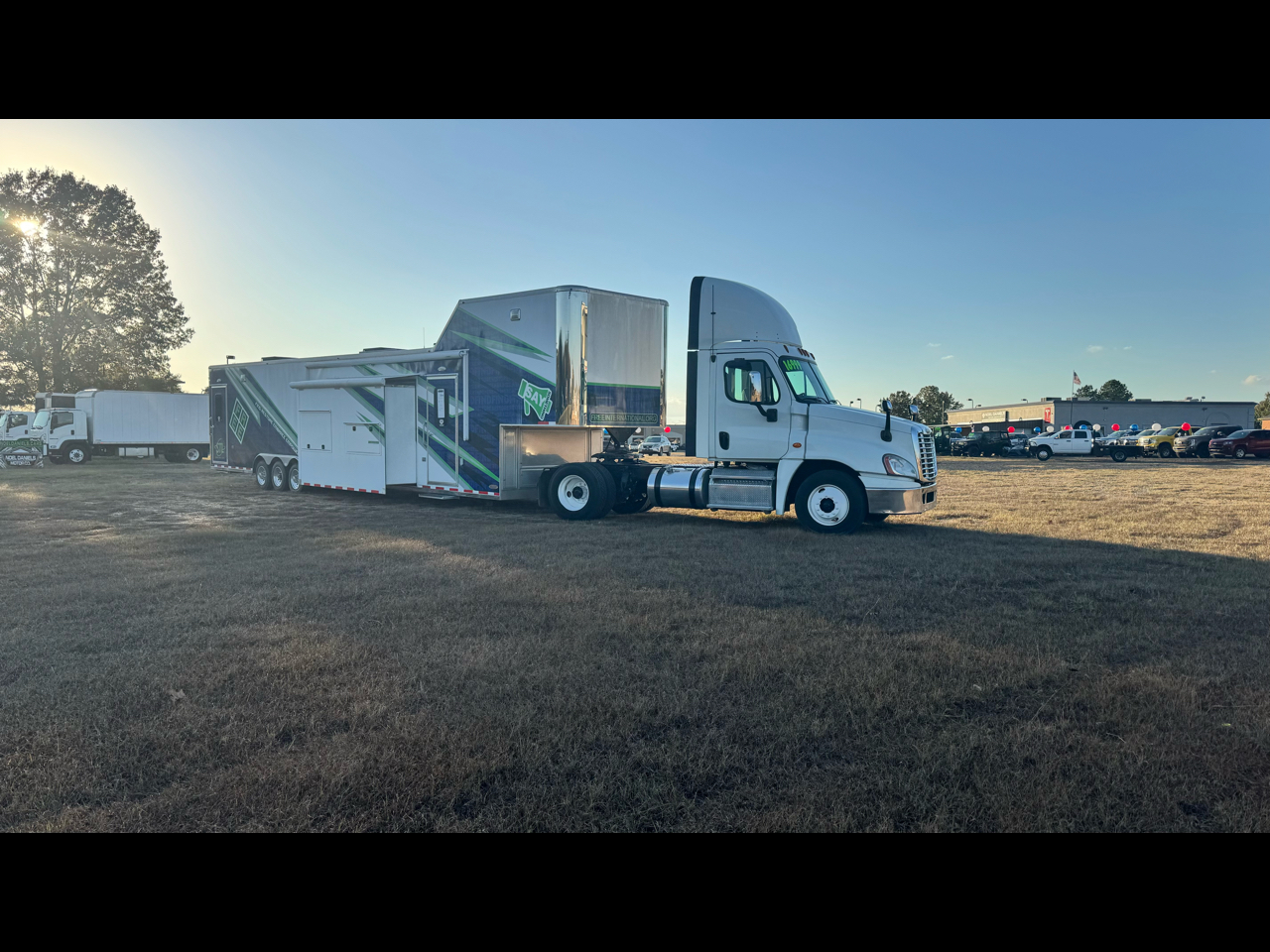 2018 Renegade Custom Trailer 