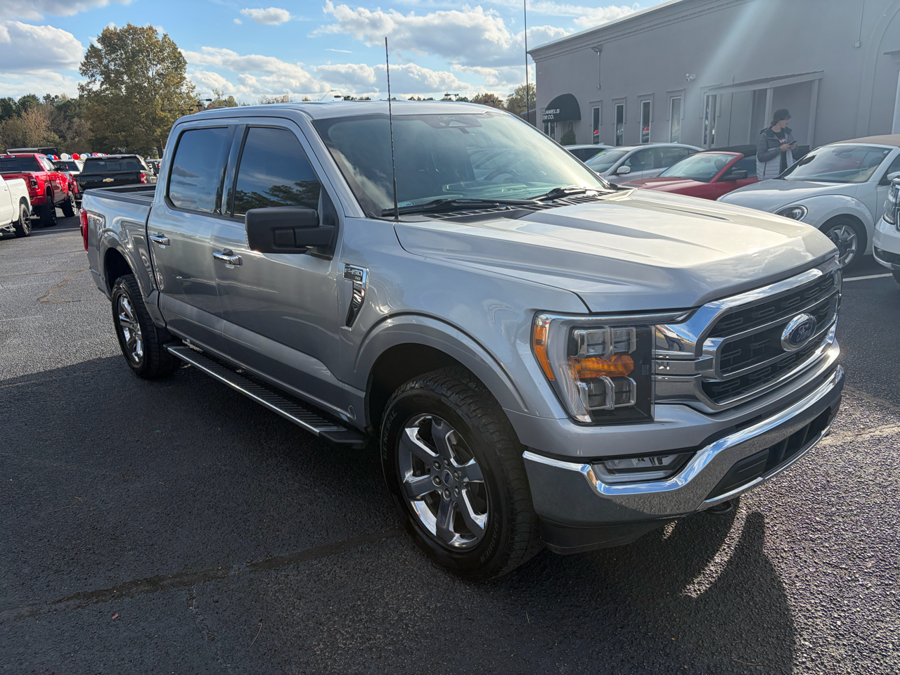 2022 Ford F-150 XLT photo 2