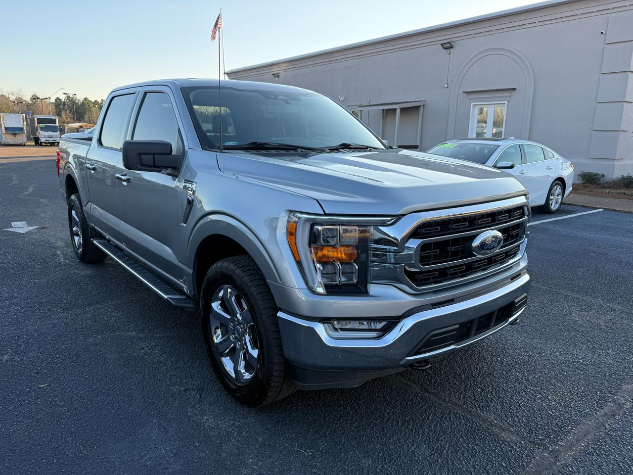 Ford F-150 XLT SuperCrew 5.5-ft. Bed 4WD 2022