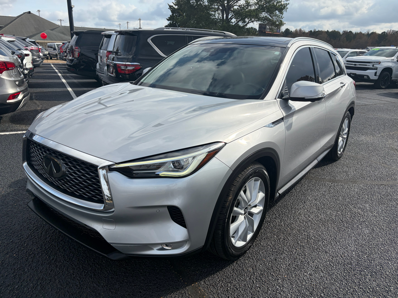 2019 Infiniti QX50 PURE photo 2