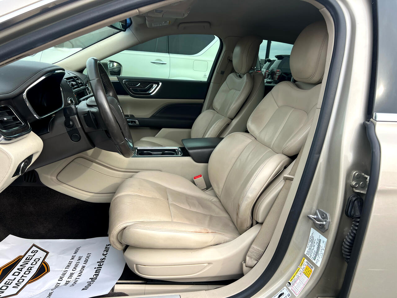 Lincoln Continental Select 2017