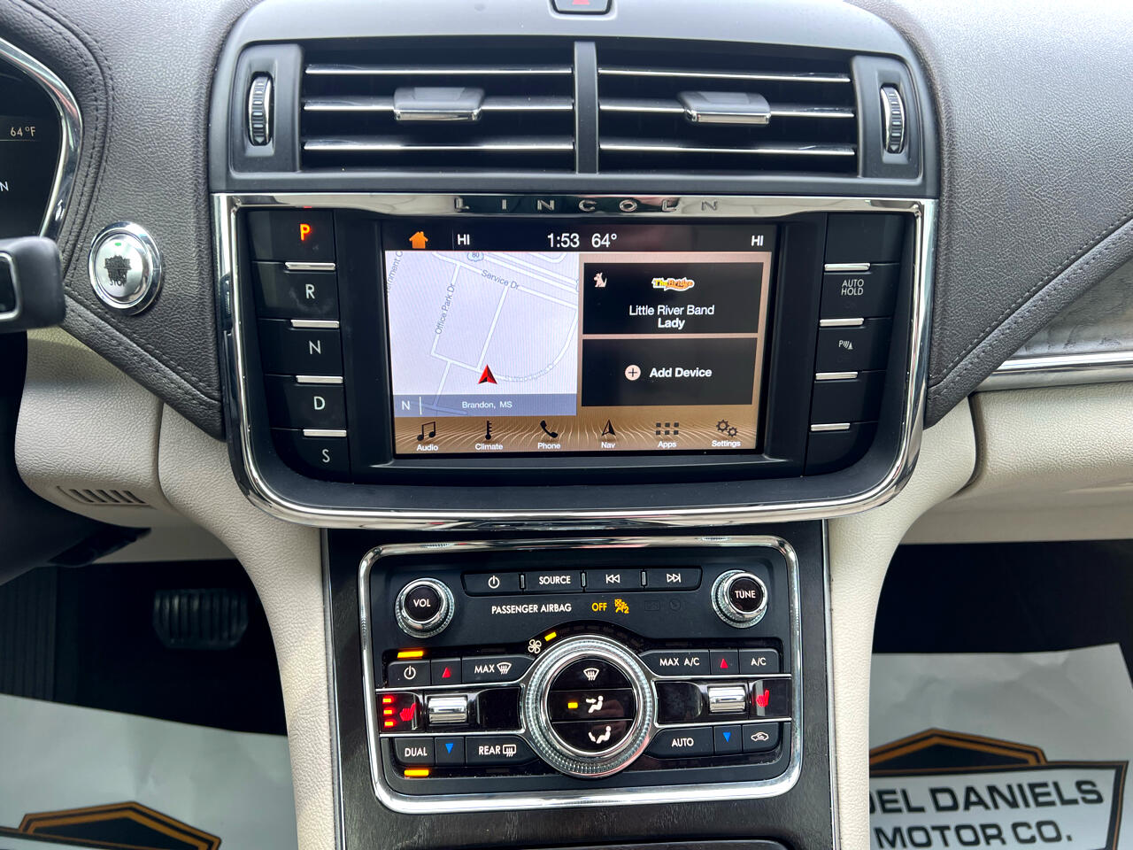 Lincoln Continental Select 2017