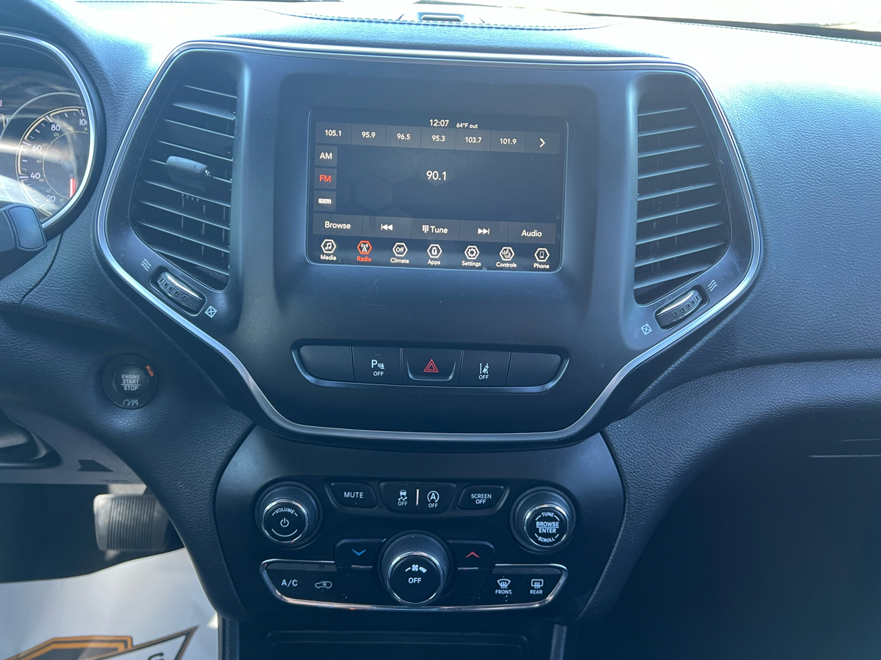 Jeep Cherokee Latitude Plus FWD 2021